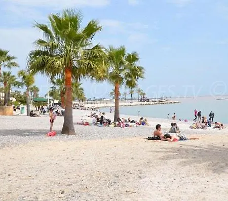 Apartment Studio Climatise Le Flot Bleu Proche Plages, Aeroport, Centre Formations, Cap 3000, Cerfpa *